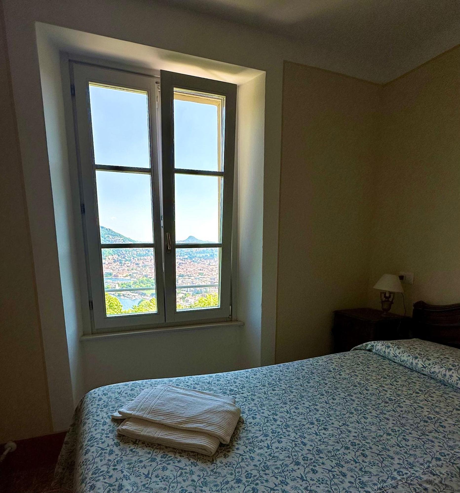 Villa Corti Lakeview Комо Екстериор снимка